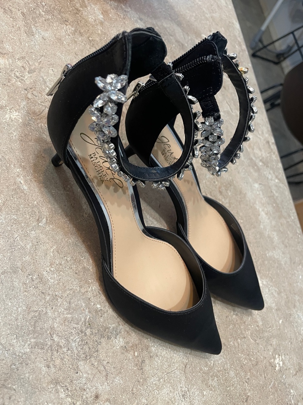 Mischka Badgley Jewel Kitten Heels - Unworn, size 6.5